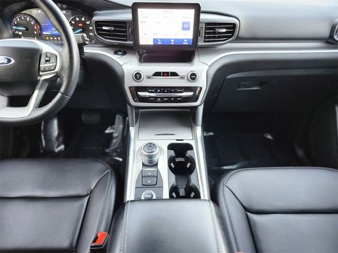 Used 2023 Ford Explorer XLT w/ Equipment Group 202A image 14