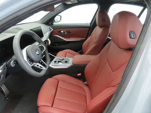 New 2026 BMW 330i Sedan w/ M Sport Package image 18