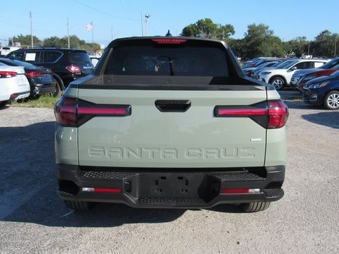 Used 2023 Hyundai Santa Cruz SE image 5