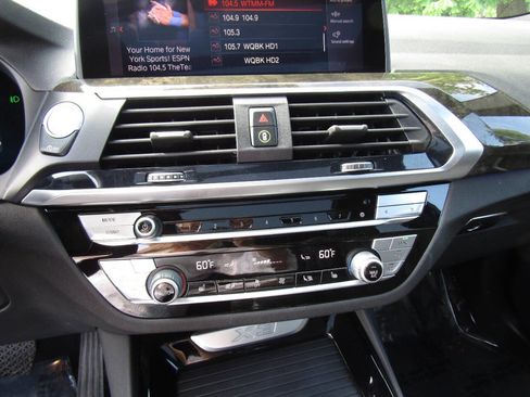 Used 2020 BMW X3 xDrive30i AWD/4WD image 16