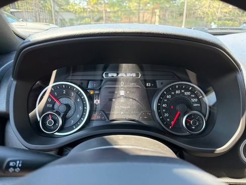 New 2026 RAM 1500 Express AWD/4WD image 9