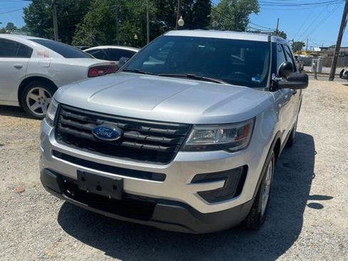Used 2018 Ford Explorer 4WD Police Interceptor image 2
