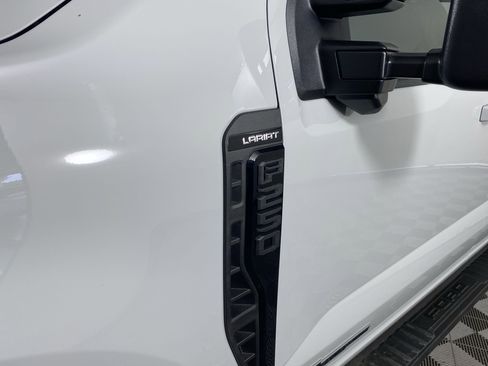New 2025 Ford F250 Lariat w/ Lariat Ultimate Package image 9