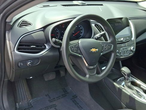 Used 2024 Chevrolet Malibu LT FWD image 25