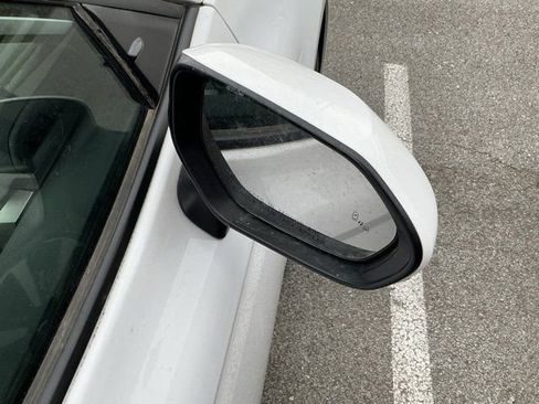 Used 2025 Toyota Camry LE image 19