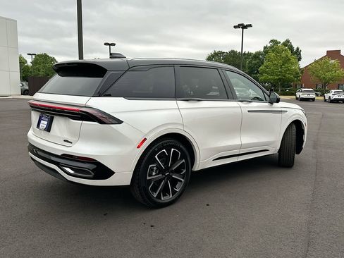 New 2026 Lincoln Nautilus Reserve AWD/4WD image 7