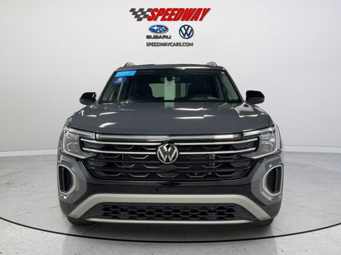 Certified 2026 Volkswagen Atlas Peak Edition AWD/4WD image 13