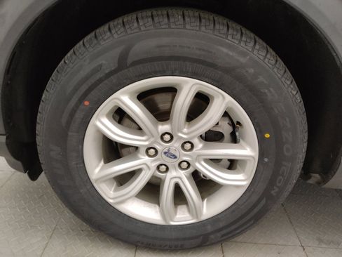 Used 2020 Ford Explorer 2WD image 31