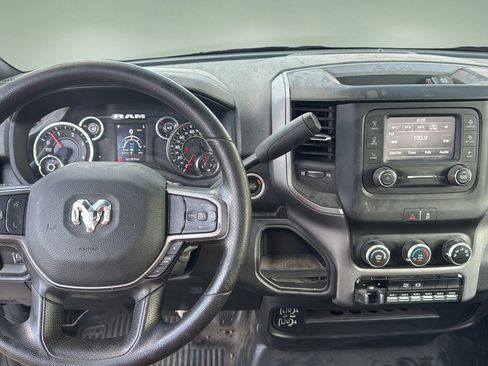Used 2024 RAM 5500 Tradesman w/ Chrome Appearance Group RWD image 14