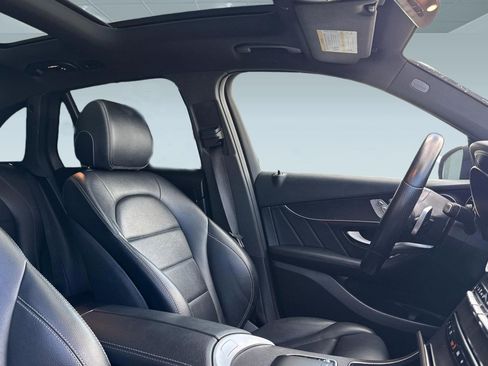 Certified 2022 Mercedes-Benz GLC 300 4MATIC image 31
