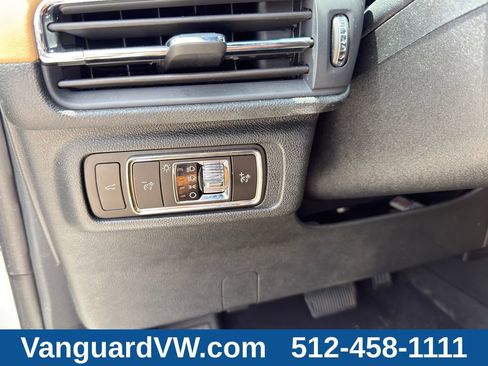 Used 2023 Lincoln Corsair Reserve w/ Equipment Group 201A AWD/4WD image 26
