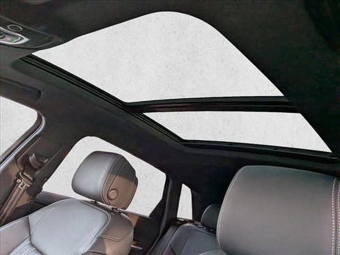 Used 2022 Audi e-tron Chronos w/ Chronos Package image 12