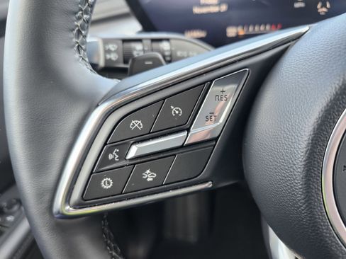 Used 2025 Buick Enclave Preferred image 15