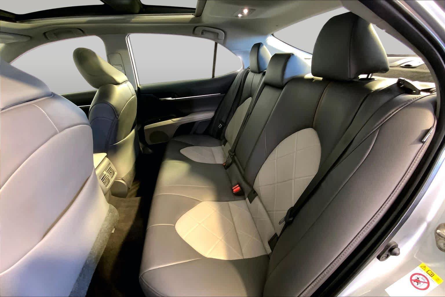 Used 2019 Toyota Camry XLE w/ Driver Assist Package FWD image 21