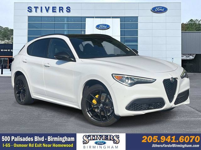 Used 2021 Alfa Romeo Stelvio Ti Sport AWD/4WD image 1