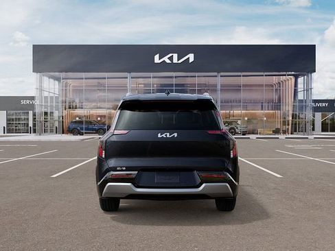 New 2026 Kia EV9 Land image 5