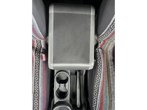 Used 2009 Jeep Wrangler Unlimited X AWD/4WD image 25