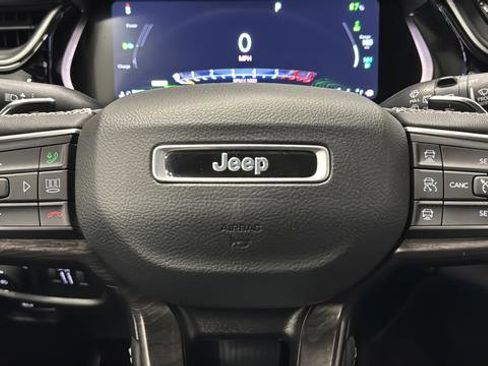 Used 2024 Jeep Grand Cherokee Limited 4xe AWD/4WD image 16