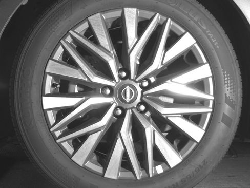 Used 2025 Nissan Altima 2.5 SV image 12