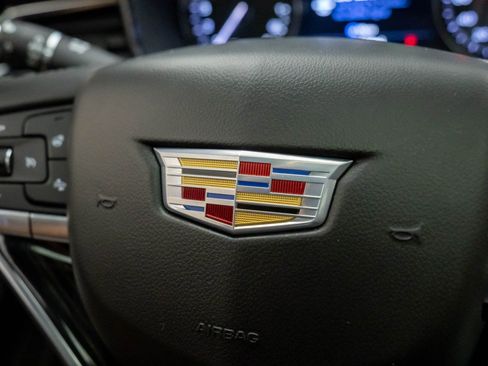 Used 2020 Cadillac XT6 Premium Luxury image 27