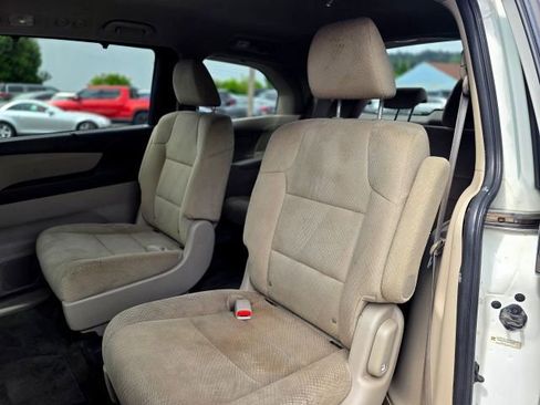 Used 2016 Honda Odyssey SE image 32