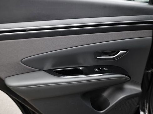 Certified 2024 Hyundai Tucson Limited image 22