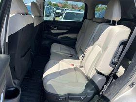 Used 2019 Subaru Ascent Premium AWD/4WD image 9