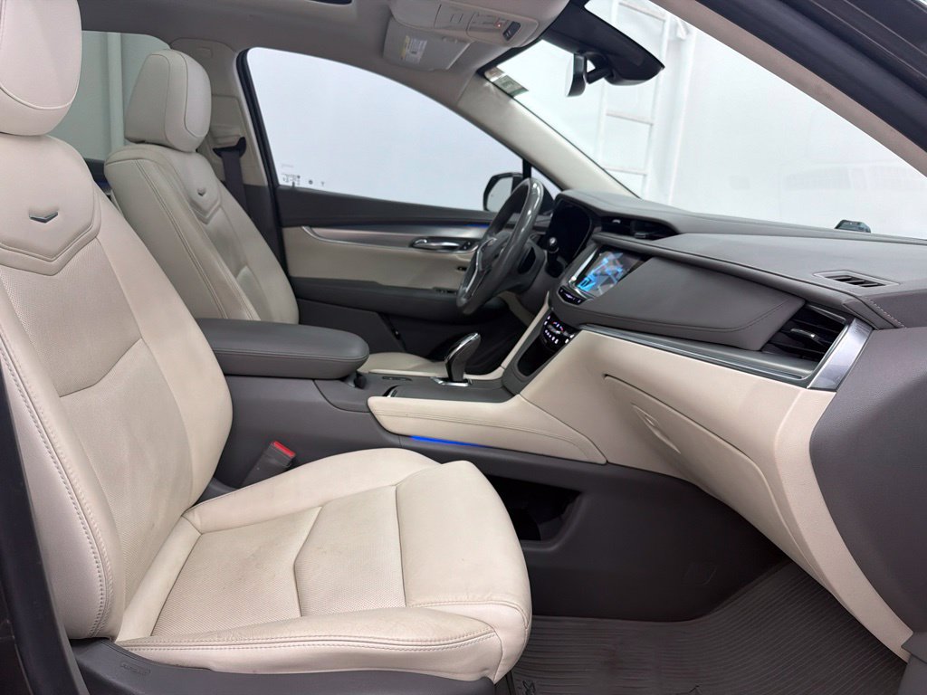 Used 2019 Cadillac XT5 Premium Luxury FWD image 26