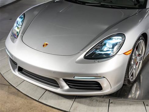 Certified 2021 Porsche 718 Cayman S RWD image 11