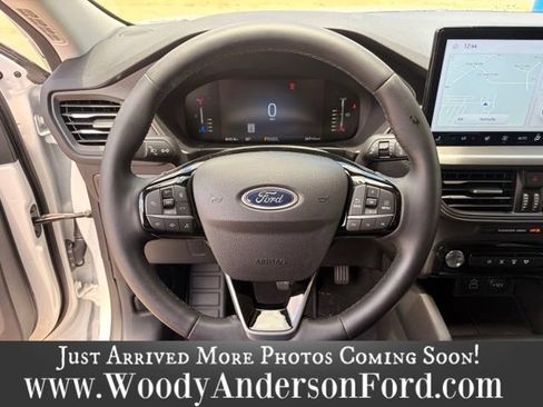 Used 2024 Ford Escape SE FWD image 12