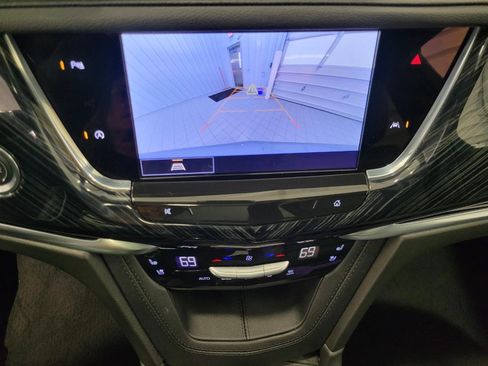 Certified 2025 Cadillac XT6 Premium Luxury image 14