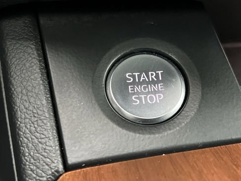 Used 2022 Audi Q5 2.0T Premium image 31