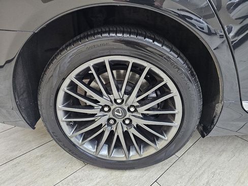 Used 2017 Lexus LS 460 w/ F Sport Midnight Edition image 41