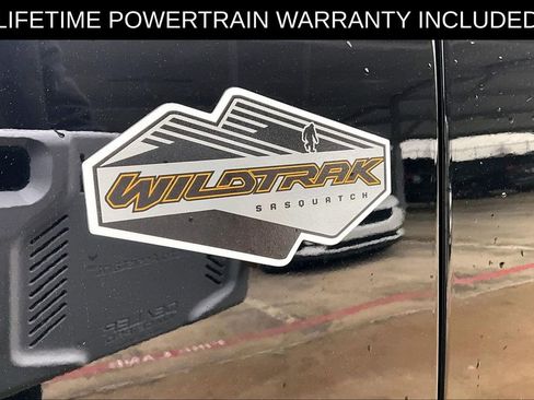 Used 2022 Ford Bronco Wildtrak image 33