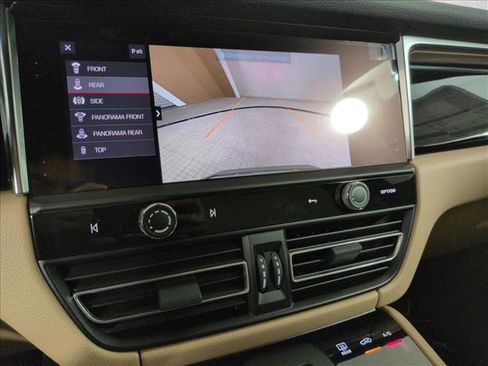 New 2026 Porsche Macan image 13