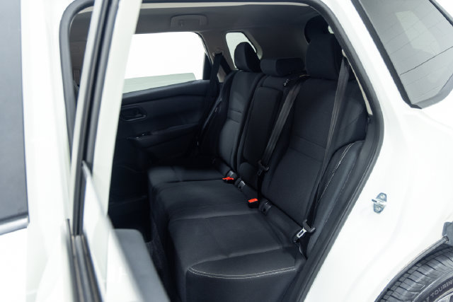Used 2024 Nissan Rogue S AWD/4WD image 23