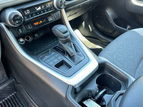 Used 2019 Toyota RAV4 XLE w/ Convenience Package AWD/4WD image 21
