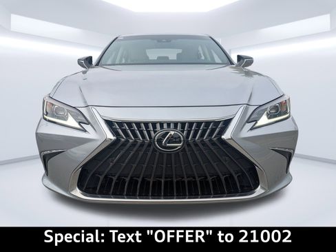 Used 2025 Lexus ES 350 w/ Premium Package image 10