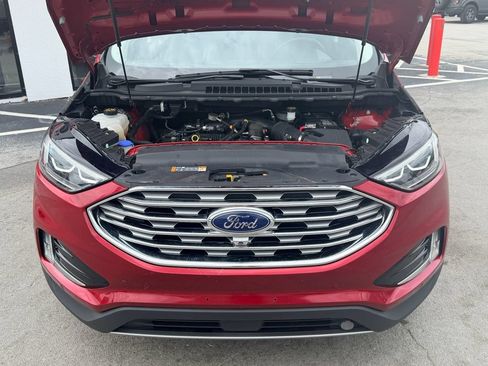 Used 2019 Ford Edge Titanium w/ Equipment Group 301A AWD/4WD image 12