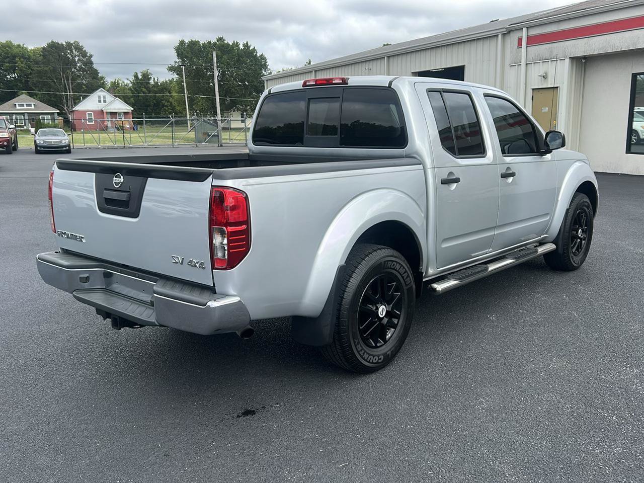 Used 2019 Nissan Frontier SV AWD/4WD image 5