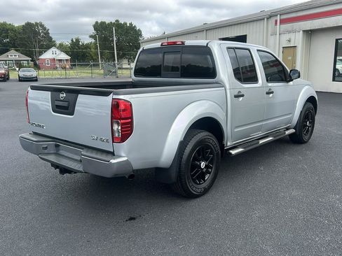 Used 2019 Nissan Frontier SV AWD/4WD image 5