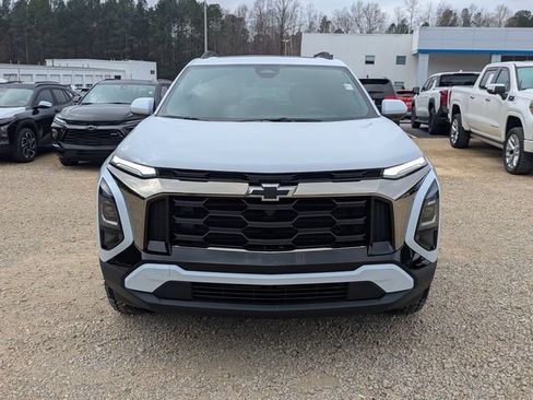 New 2026 Chevrolet Equinox ACTIV w/ Convenience Package III AWD/4WD image 6