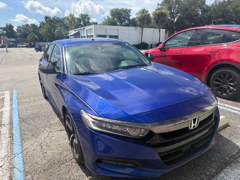 Used 2018 Honda Accord Sport image 3