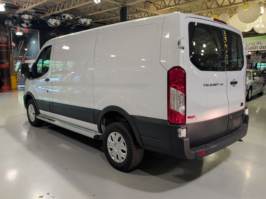 Used 2025 Ford Transit 250 Low Roof w/ Exterior Upgrade Package RWD image 8