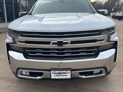 Used 2019 Chevrolet Silverado 1500 LTZ w/ LTZ Premium Package image 3