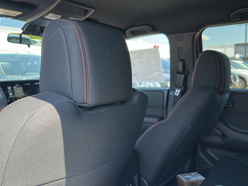 New 2026 Nissan Frontier PRO-4X w/ Pro-4x Convenience Package image 13