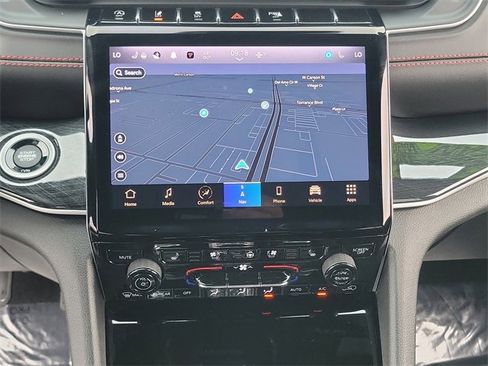 Certified 2022 Jeep Grand Cherokee Trailhawk w/ Luxury Tech Group III image 30