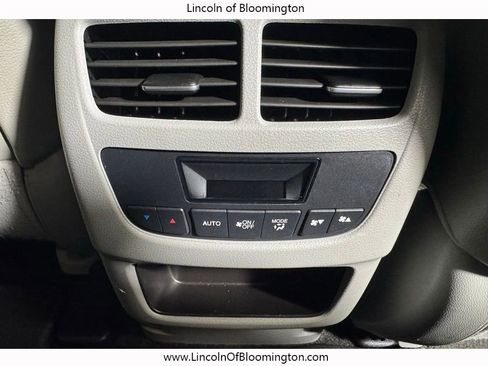 Used 2016 Acura MDX SH-AWD image 18