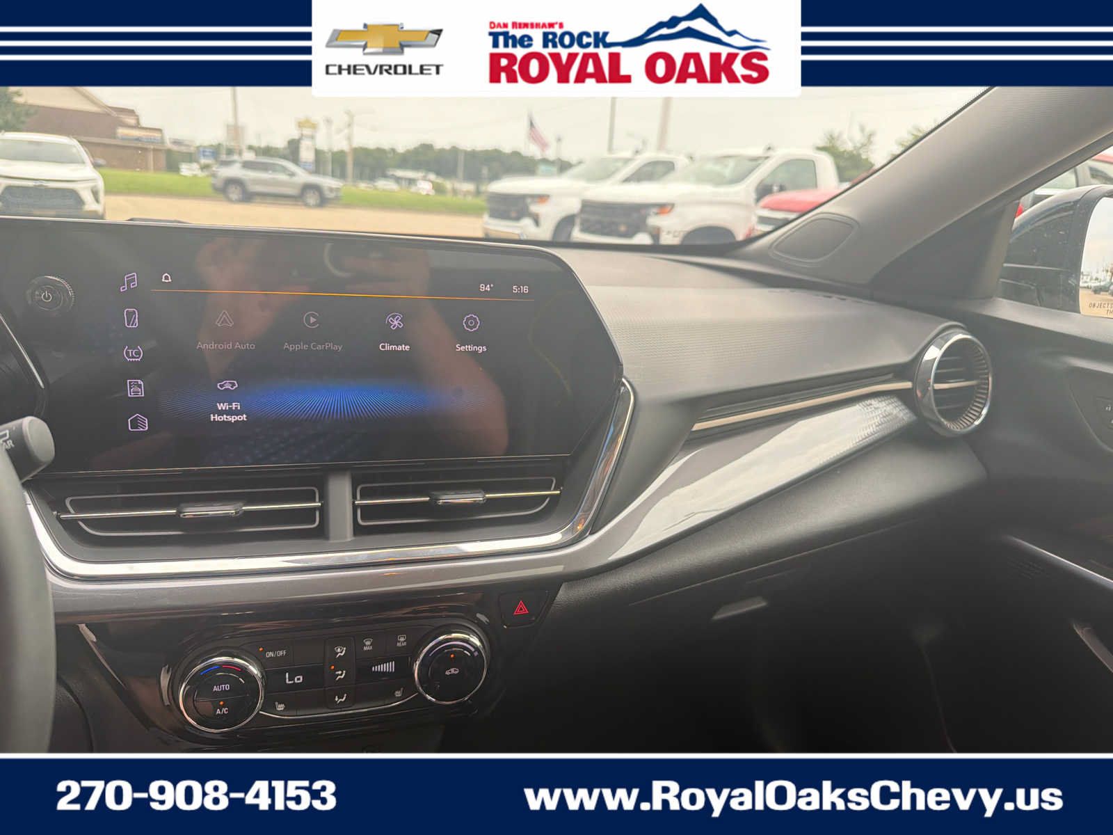 Used 2026 Chevrolet Trax ACTIV w/ Sunroof Package FWD image 19
