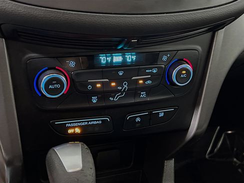 Used 2017 Ford Escape SE FWD image 26